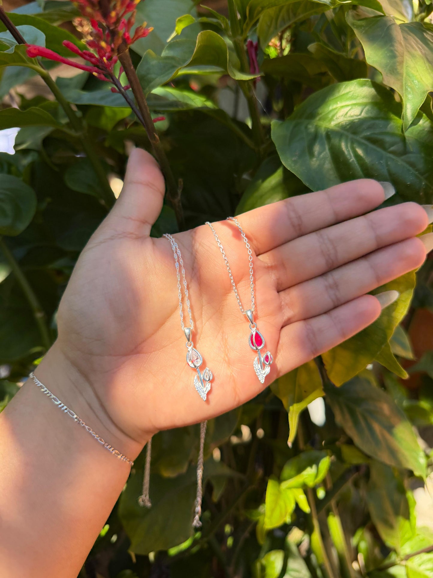 Collar de plata tulipan
