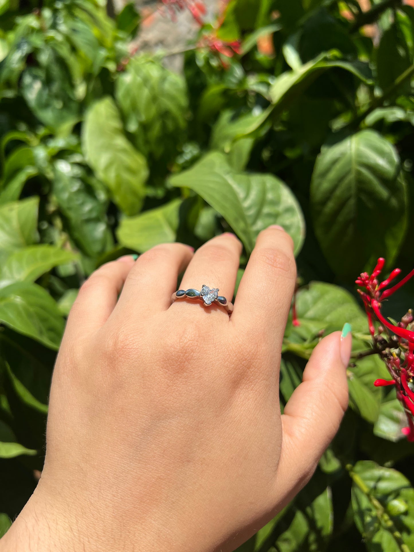Anillo corazón blanco