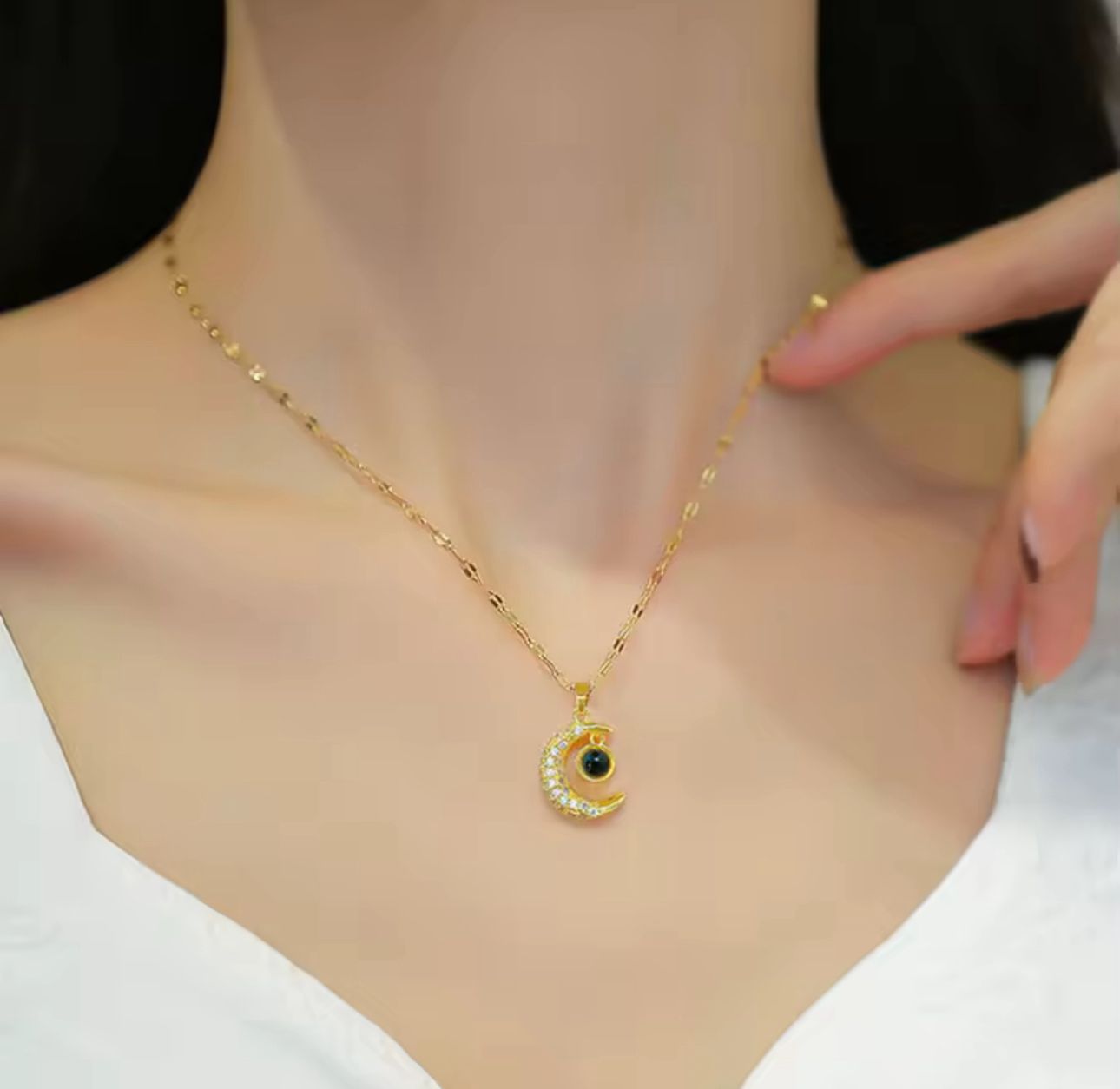Collar Proyector Luna