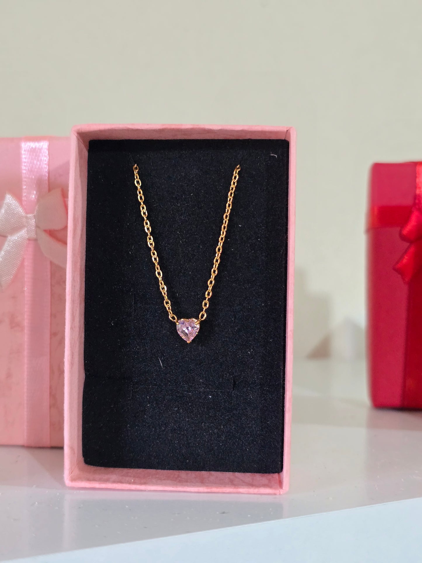 Collar mini corazón.